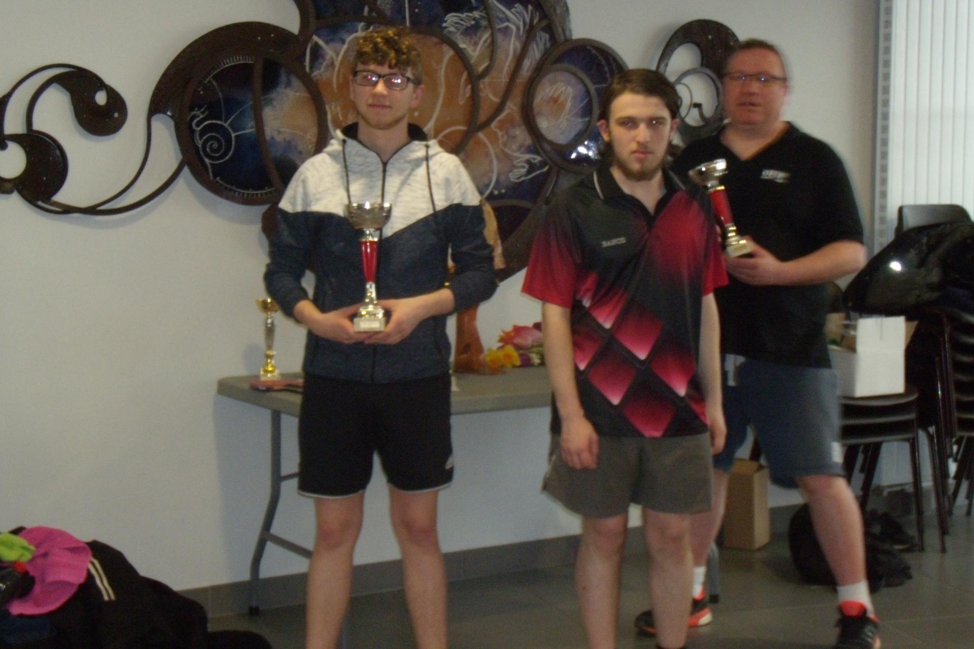 49 vainqueur et finaliste jeune
