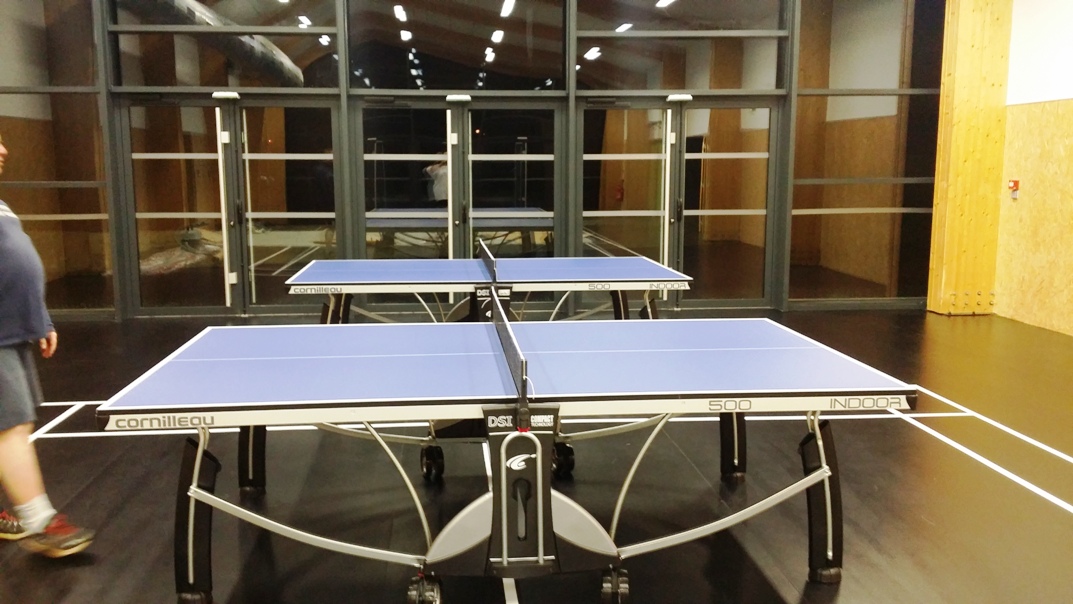 Nouvelles tables et nouvelle salle - gros plan